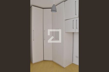 Quarto 2 de apartamento para alugar com 3 quartos, 75m² em Campo Comprido, Curitiba