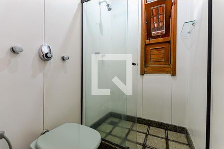 Banheiro de casa de condomínio à venda com 7 quartos, 675m² em Largo da Batalha, Niterói