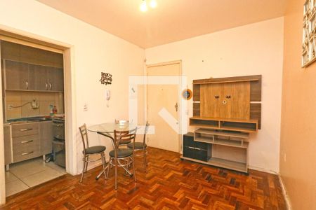 Sala de apartamento para alugar com 1 quarto, 41m² em Partenon, Porto Alegre