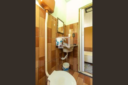 Banheiro de kitnet/studio para alugar com 1 quarto, 28m² em Guaratiba, Rio de Janeiro