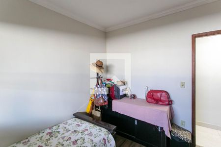 Quarto 2 de casa para alugar com 3 quartos, 110m² em Santa Monica, Belo Horizonte