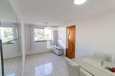 Sala de apartamento para alugar com 2 quartos, 54m² em Vila Silvia, São Paulo