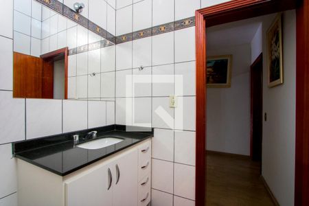 Casa à venda com 262m², 3 quartos e 2 vagas Casa à venda com 262m², 3 quartos e 2 vagasBanheiro social 1