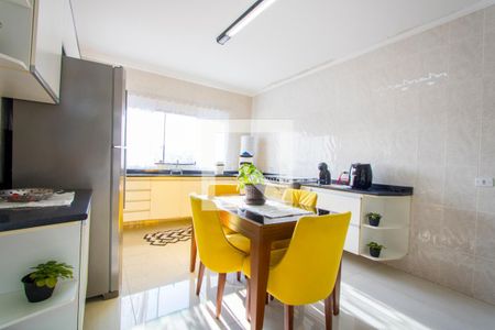 Casa à venda com 262m², 3 quartos e 2 vagas Casa à venda com 262m², 3 quartos e 2 vagasCozinha