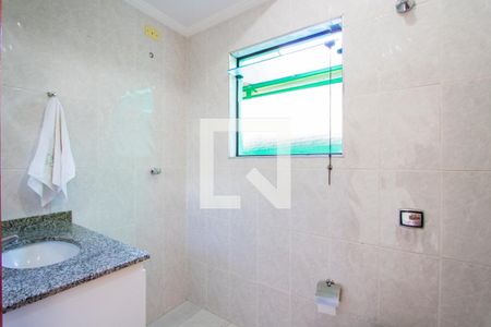 Casa à venda com 262m², 3 quartos e 2 vagas Casa à venda com 262m², 3 quartos e 2 vagasBanheiro social 2