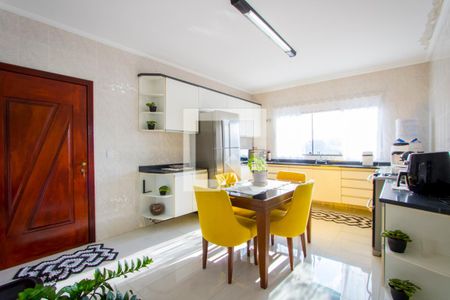 Casa à venda com 262m², 3 quartos e 2 vagas Casa à venda com 262m², 3 quartos e 2 vagasCozinha