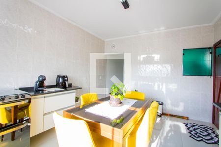 Casa à venda com 262m², 3 quartos e 2 vagas Casa à venda com 262m², 3 quartos e 2 vagasCozinha