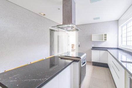 Cozinha de casa à venda com 3 quartos, 252m² em Centro, Osasco