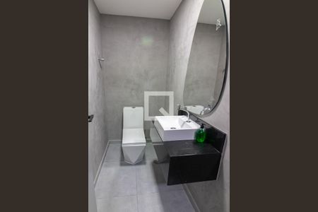 Lavabo  de casa à venda com 3 quartos, 200m² em Santo Amaro, São Paulo