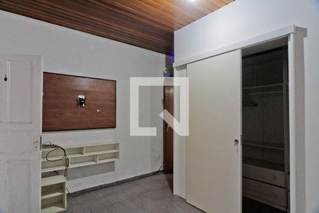 Quarto 1 de casa para alugar com 2 quartos, 75m² em Santa Teresinha, São Paulo