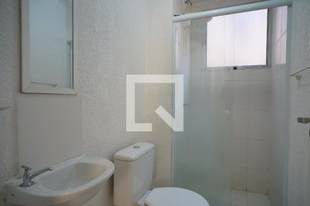 Banheiro de apartamento à venda com 2 quartos, 38m² em Sarandi, Porto Alegre