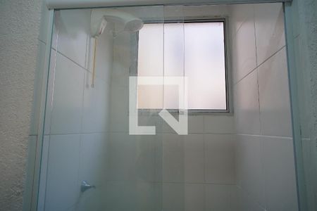 Banheiro de apartamento à venda com 2 quartos, 38m² em Sarandi, Porto Alegre