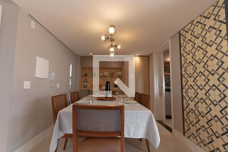 Sala de Jantar de casa à venda com 3 quartos, 154m² em Parque Rural Fazenda Santa Cândida, Campinas