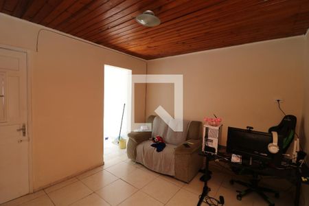 Sala de casa para alugar com 2 quartos, 242m² em Vila Antonieta, São Paulo