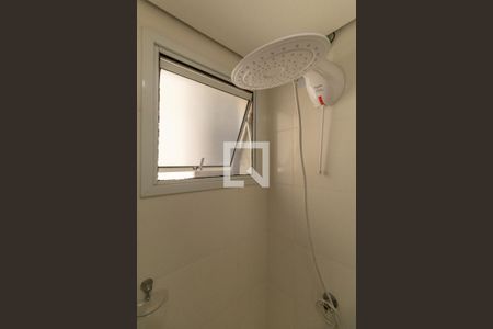 Banheiro de apartamento para alugar com 1 quarto, 30m² em Vila Guilhermina, São Paulo