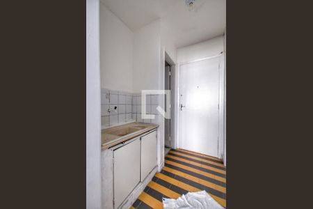 Cozinha de apartamento para alugar com 1 quarto, 25m² em Liberdade, São Paulo