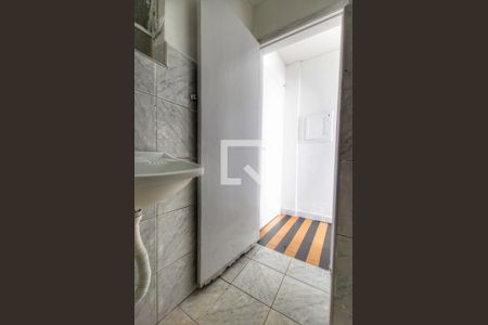 Banheiro de apartamento para alugar com 1 quarto, 25m² em Liberdade, São Paulo