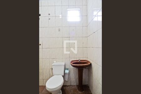 Banheiro de casa para alugar com 1 quarto, 50m² em Vila Baruel, São Paulo