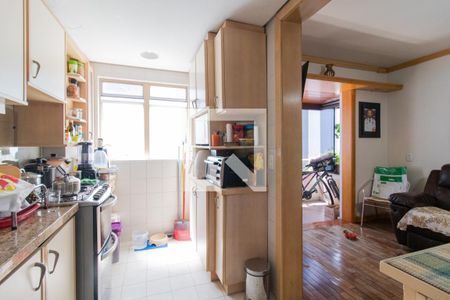Cozinha de apartamento para alugar com 2 quartos, 122m² em Santana, Porto Alegre