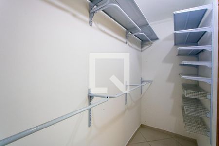 Casa 1 - Closet do quarto 1 de casa à venda com 3 quartos, 312m² em Vila Tibiriçá, Santo André