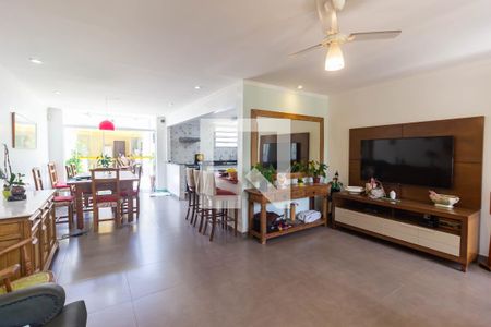 Sala de casa à venda com 4 quartos, 257m² em Instituto de Previdencia, São Paulo