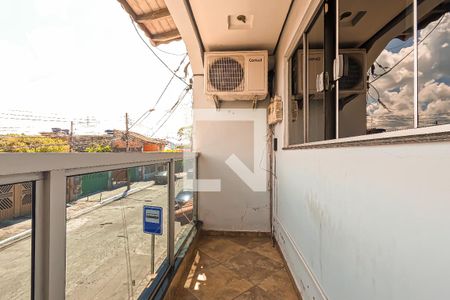 Casa à venda com 250m², 5 quartos e 2 vagas Casa à venda com 250m², 5 quartos e 2 vagasVaranda da Suíte