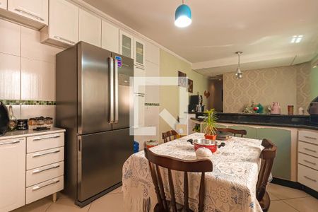 Casa à venda com 250m², 5 quartos e 2 vagas Casa à venda com 250m², 5 quartos e 2 vagasCozinha