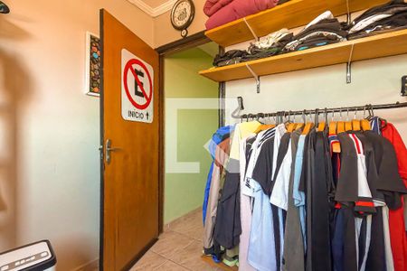 Casa à venda com 250m², 5 quartos e 2 vagas Casa à venda com 250m², 5 quartos e 2 vagasQuarto 4