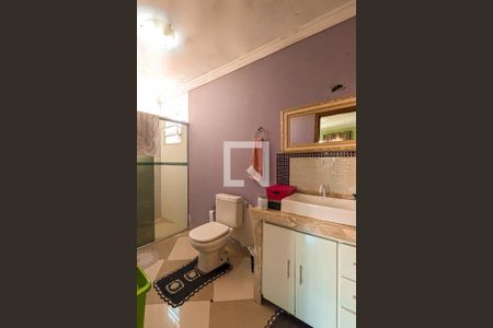 Casa à venda com 250m², 5 quartos e 2 vagas Casa à venda com 250m², 5 quartos e 2 vagasBanheiro da Suíte