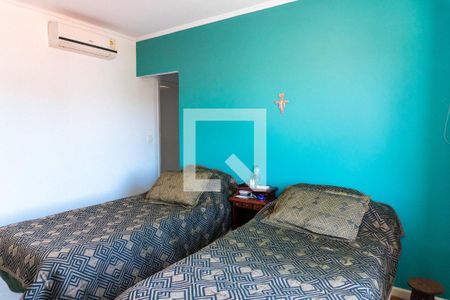 Casa à venda com 570m², 5 quartos e 4 vagas Casa à venda com 570m², 5 quartos e 4 vagasSuite 2