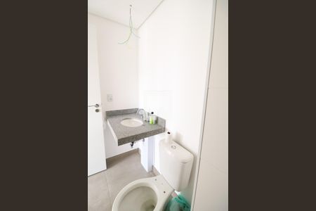 Apartamento à venda com 61m², 2 quartos e 1 vaga Apartamento à venda com 61m², 2 quartos e 1 vagaBanheiro