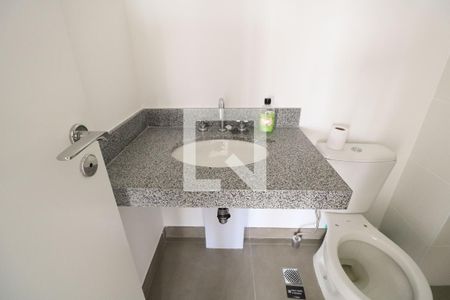 Apartamento à venda com 61m², 2 quartos e 1 vaga Apartamento à venda com 61m², 2 quartos e 1 vagaBanheiro