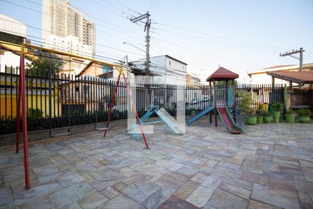 Apartamento à venda com 440m², 4 quartos e 4 vagas Apartamento à venda com 440m², 4 quartos e 4 vagasÁrea Comum - Playground