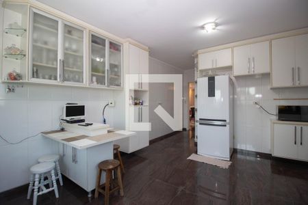 Apartamento à venda com 440m², 4 quartos e 4 vagas Apartamento à venda com 440m², 4 quartos e 4 vagasCozinha