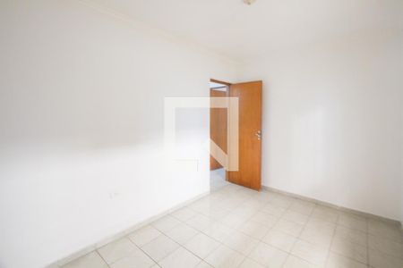 Quarto de casa para alugar com 1 quarto, 35m² em Parque Maria Helena, São Paulo