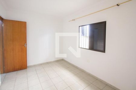 Quarto de casa para alugar com 1 quarto, 35m² em Parque Maria Helena, São Paulo