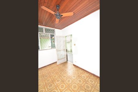 Sala de casa para alugar com 2 quartos, 110m² em Váz Lobo, Rio de Janeiro