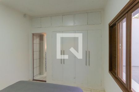 Suíte de casa à venda com 4 quartos, 280m² em Vila Joaquim Inácio, Campinas