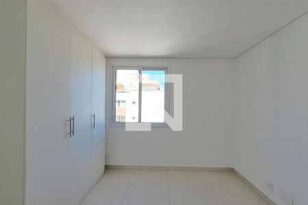 Apartamento à venda com 135m², 3 quartos e 1 vaga Apartamento à venda com 135m², 3 quartos e 1 vagaQuarto - Suíte
