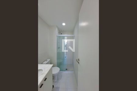 Apartamento à venda com 135m², 3 quartos e 1 vaga Apartamento à venda com 135m², 3 quartos e 1 vagaBanheiro da Suíte 2