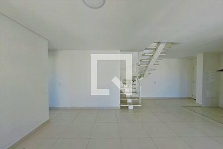 Apartamento à venda com 135m², 3 quartos e 1 vaga Apartamento à venda com 135m², 3 quartos e 1 vagaSala