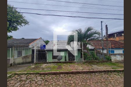 Fachada de casa para alugar com 3 quartos, 75m² em Jardim Carvalho, Porto Alegre