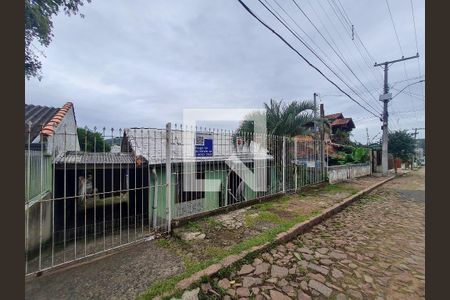 Fachada de casa para alugar com 3 quartos, 75m² em Jardim Carvalho, Porto Alegre