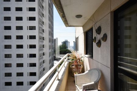 Varanda de apartamento para alugar com 4 quartos, 129m² em Vila Andrade, São Paulo