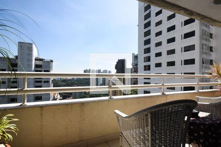 Varanda de apartamento para alugar com 4 quartos, 129m² em Vila Andrade, São Paulo