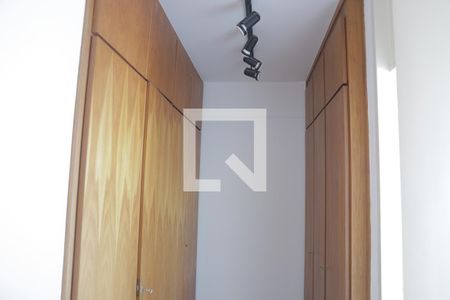 Closet Suite de apartamento para alugar com 3 quartos, 120m² em Planalto Paulista, São Paulo