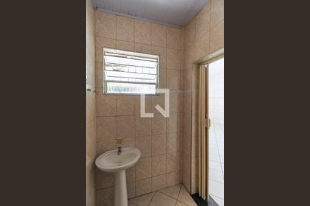 Banheiro de casa para alugar com 1 quarto, 37m² em Jardim Colorado, São Paulo
