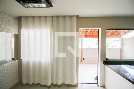 Sala de apartamento para alugar com 2 quartos, 80m² em Itaquera, São Paulo