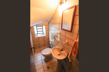 Lavabo de casa à venda com 3 quartos, 160m² em Jardim Rizzo, São Paulo