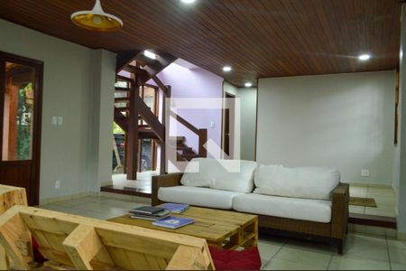 Sala de casa de condomínio à venda com 4 quartos, 268m² em Taquara, Rio de Janeiro